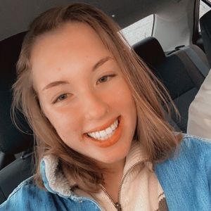 Meet your Posher, McKenzie.